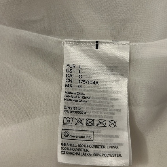 H&M women’s pleated long sleeves whit/ cream blouse - Picture 7 of 14